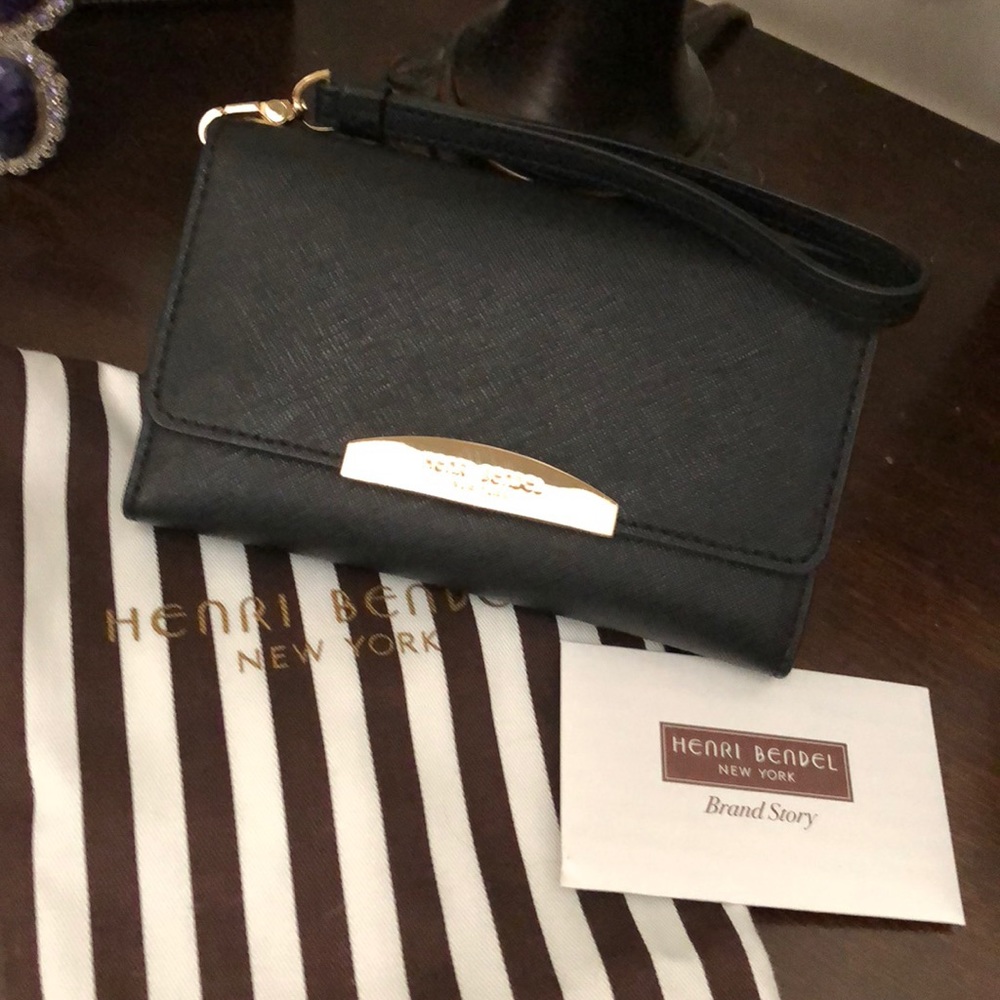 Brand new Henri Bendel phone wristlet